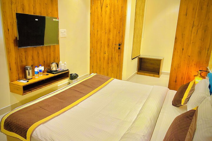 Room 15 of 62