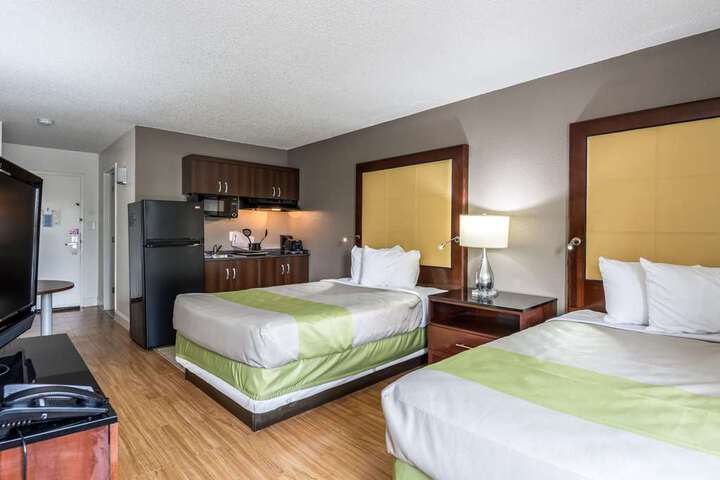 Room 2 of 37