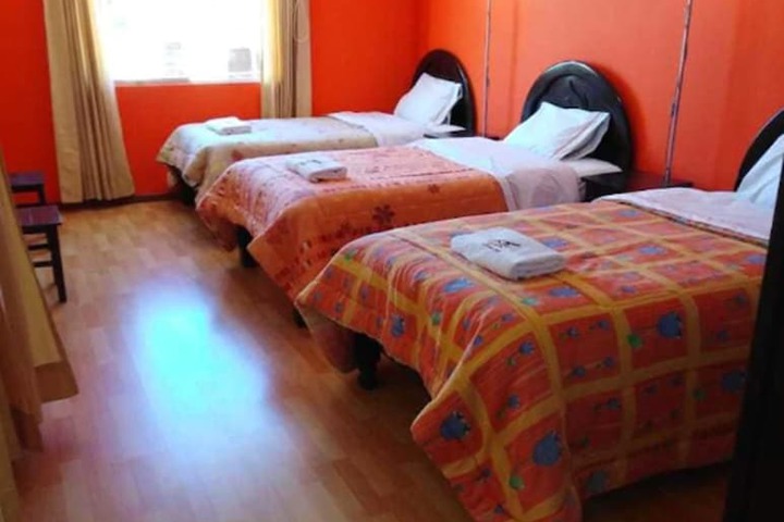 Room 5 of 14