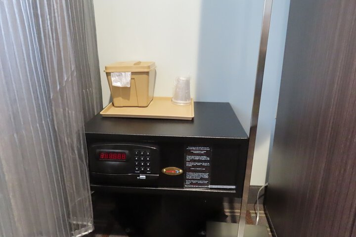 Room 13 of 75