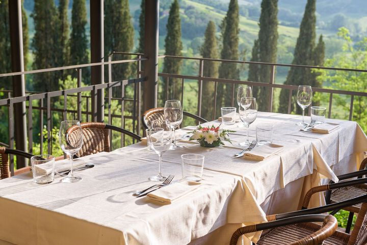 Dining 190 of 225