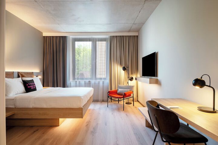 Room 21 of 74
