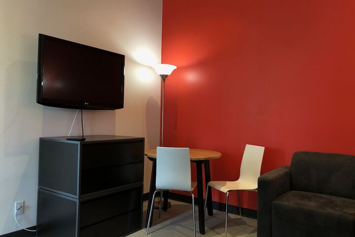 Room 18 of 31