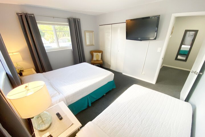 Room 3 of 15