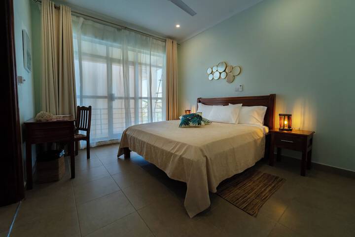 Room 2 of 65