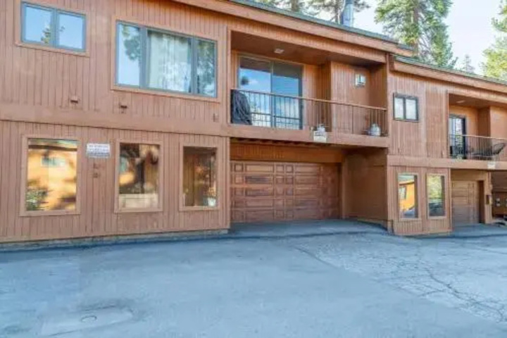 Exterior of Ski Run Villas Retreat Listing #416