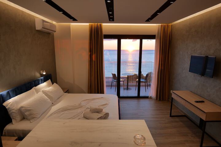 Room 51 of 126
