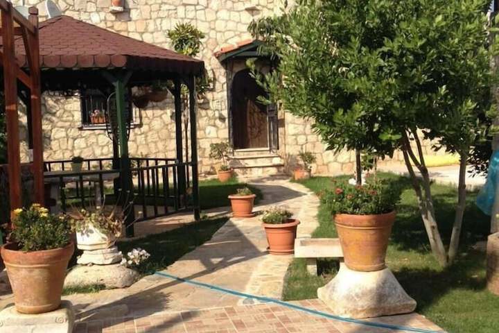 Terrace/Patio 18 of 19