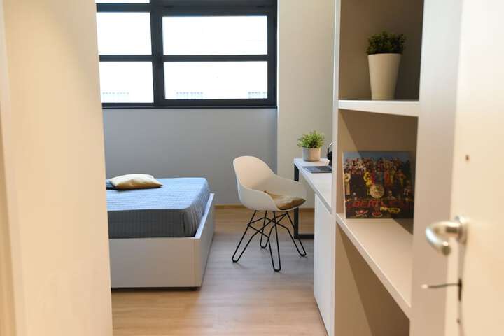Room 15 of 73