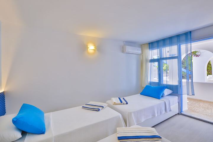 Room 20 of 54
