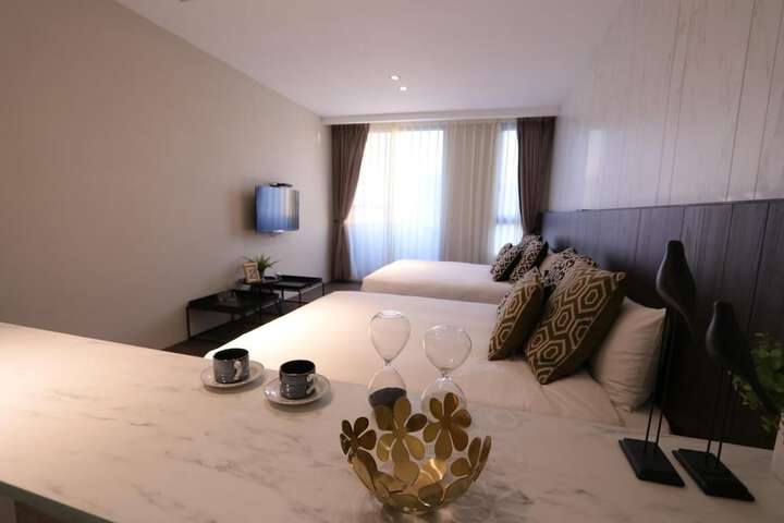 Room 40 of 51