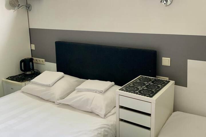 Room 20 of 42