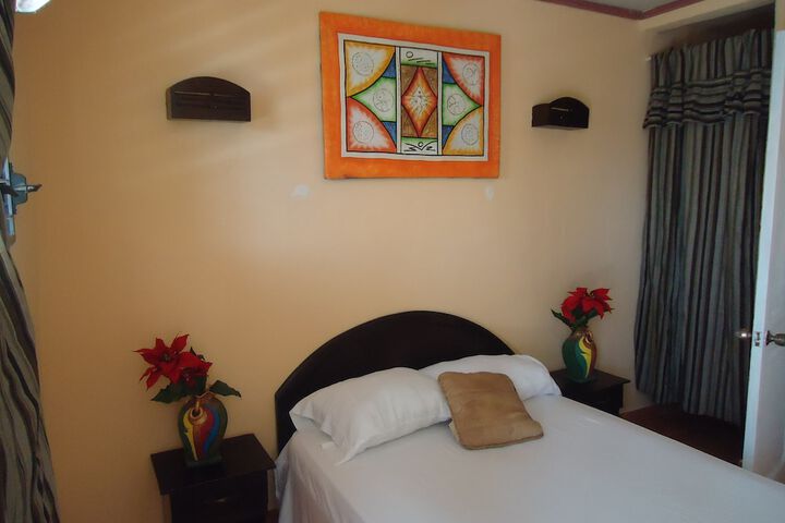 Room 13 of 40