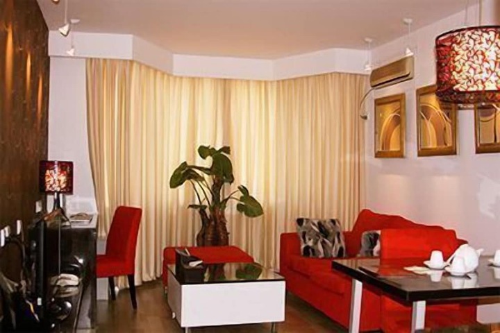 Room 28 of 43