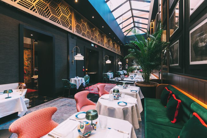 Dining 104 of 131