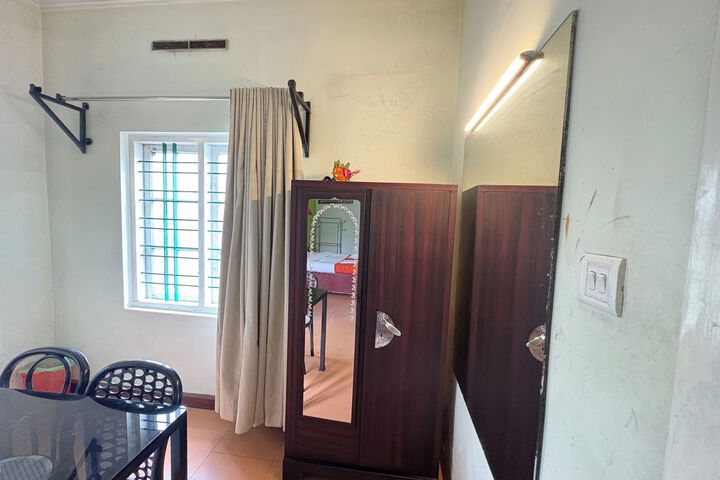 Room 24 of 24