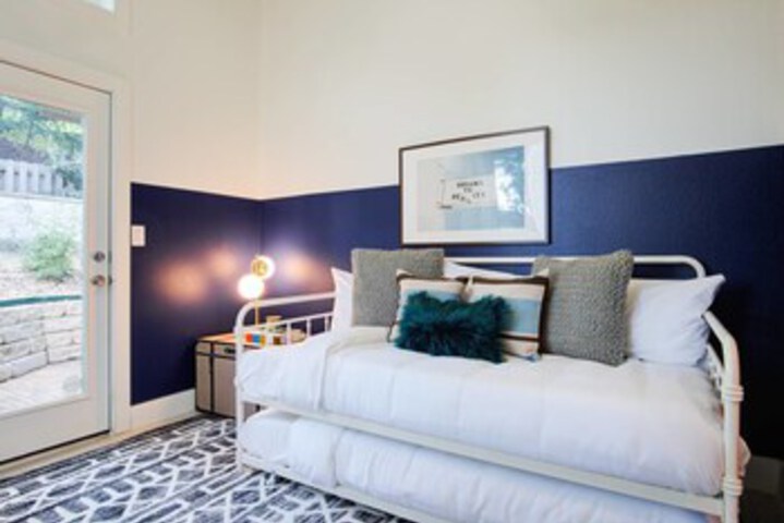 Room 49 of 63