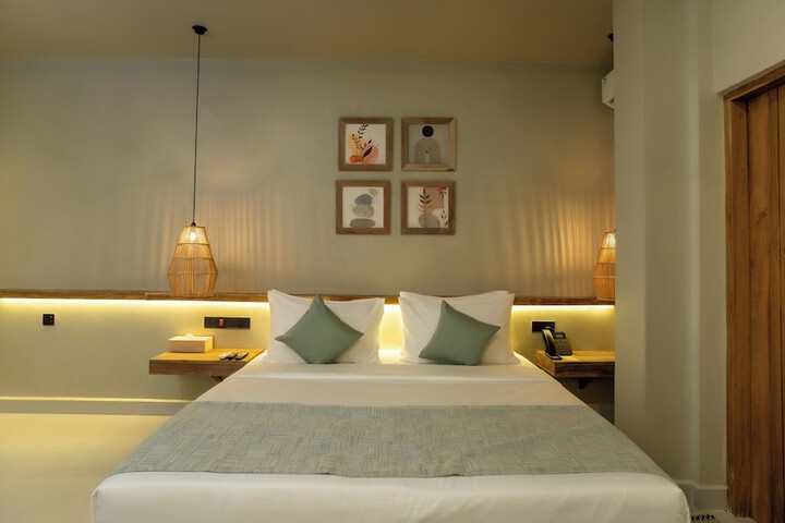 Room 65 of 222