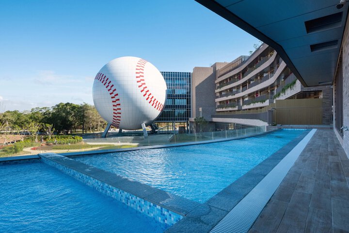 Pool 39 of 82