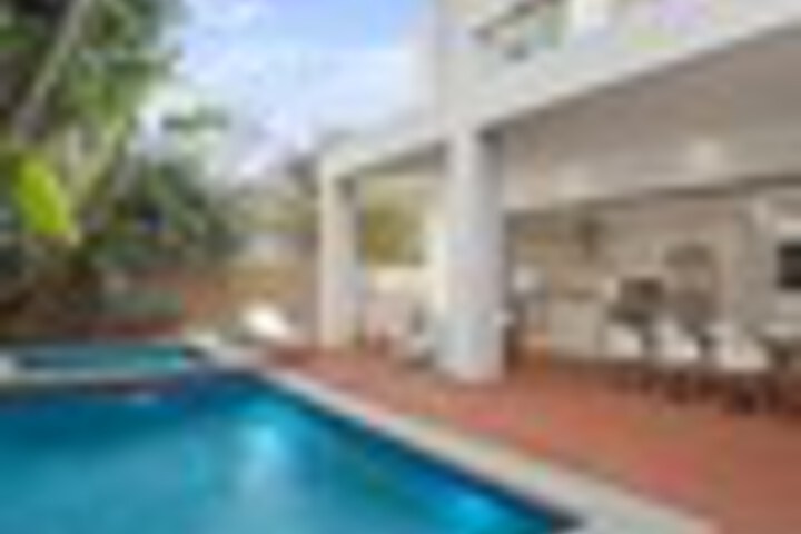 Pool 65 of 108