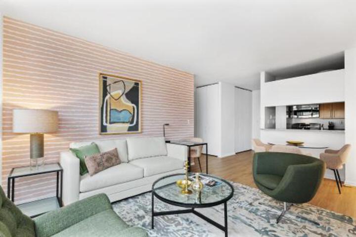 Exterior of Furnished Quarters 777 6th Ave