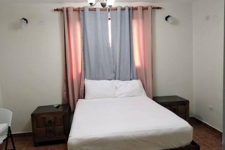 Room 11 of 35