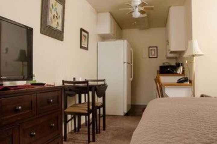 Room 16 of 94