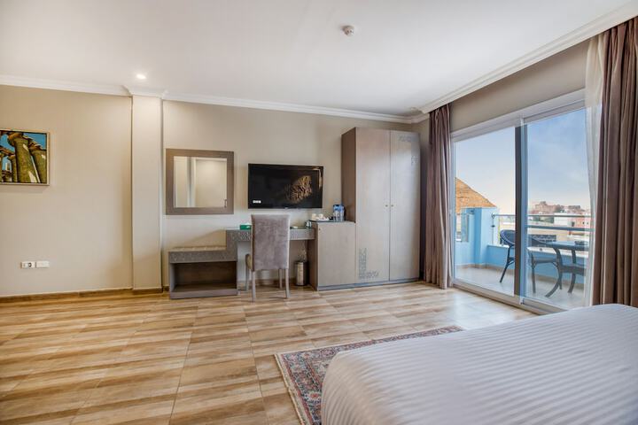 Room 14 of 119