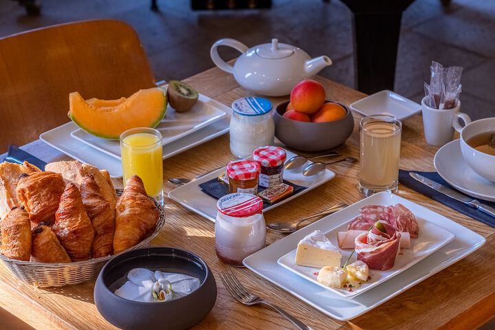 Breakfast/Coffee Service 155 of 209