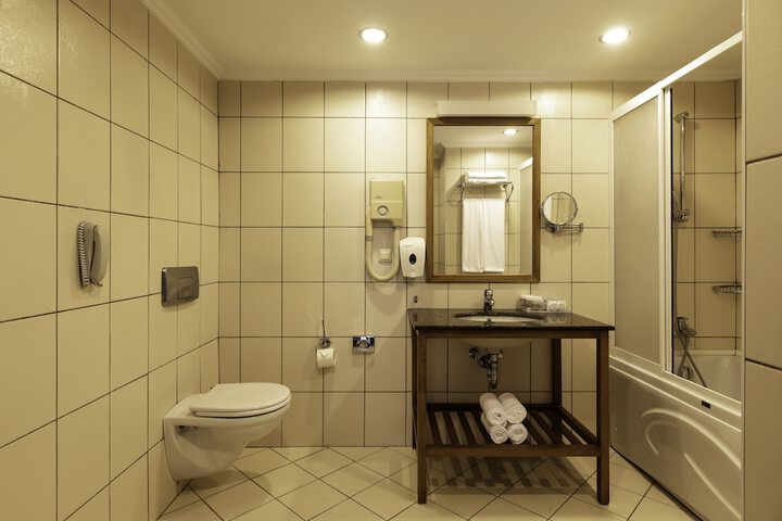 Room 63 of 180