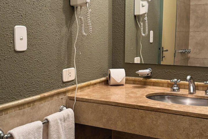 Clean Restrooms