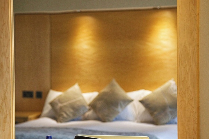 Room 2 of 9