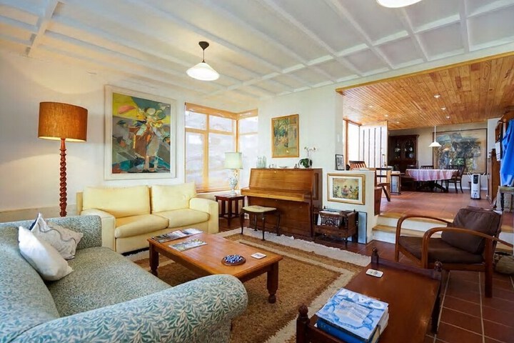 Room 8 of 18