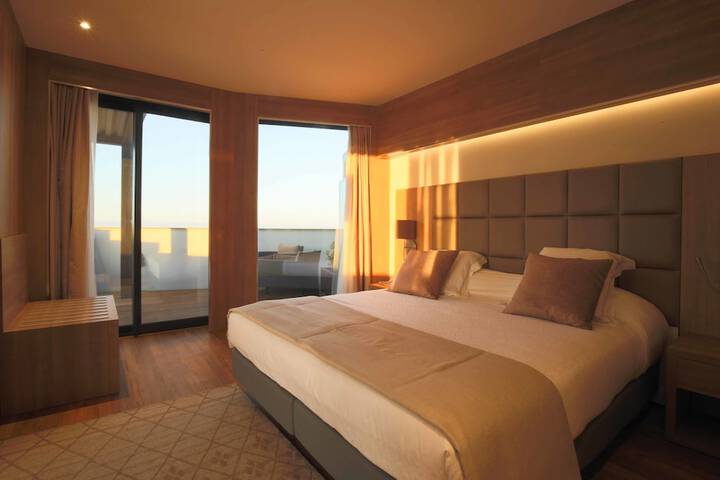 Room 9 of 65