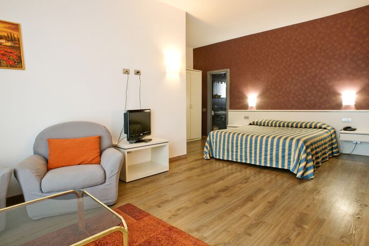Room 42 of 86