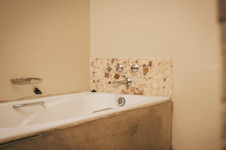 Room 155 of 242