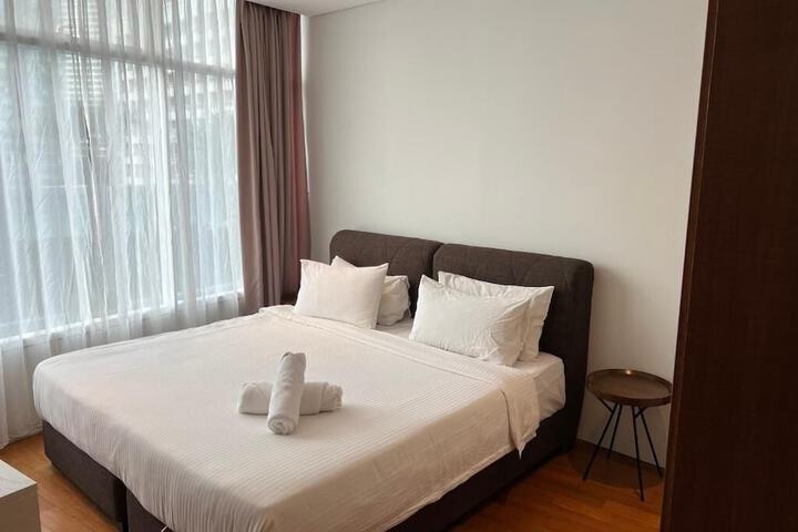 Room 4 of 159