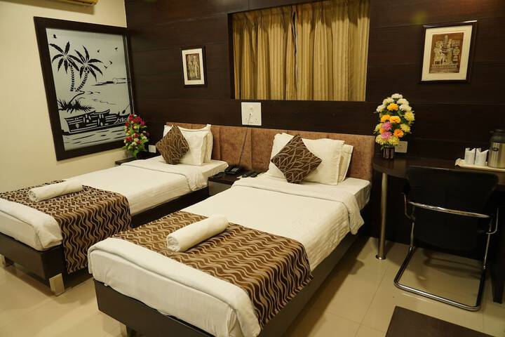 Room 27 of 41