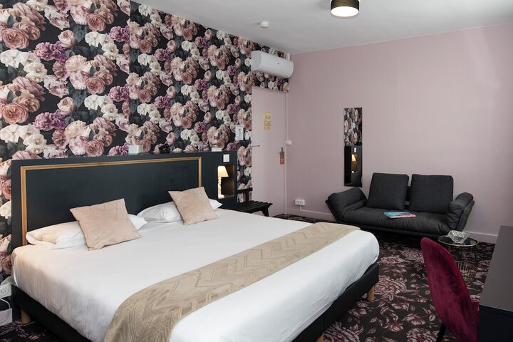 Room 26 of 71