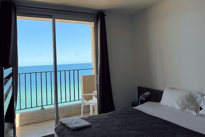 Room 14 of 36