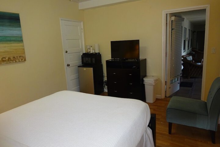 Room 50 of 141