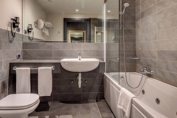 Clean Restrooms