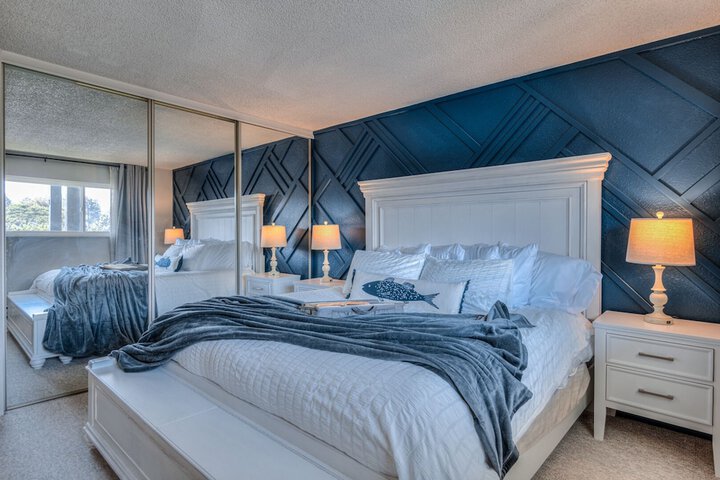 Room 12 of 254