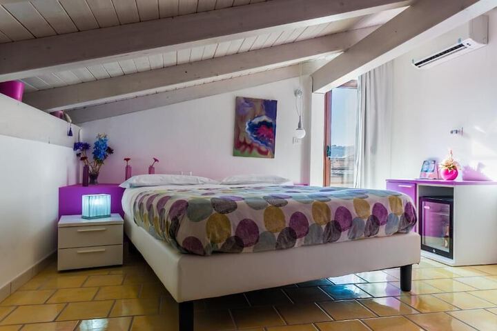 Room 17 of 113