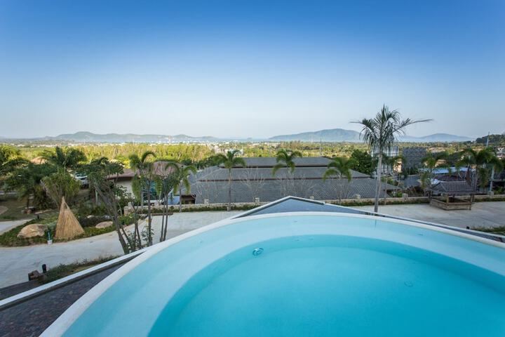 Pool 37 of 61