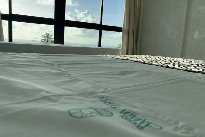 Room 37 of 98