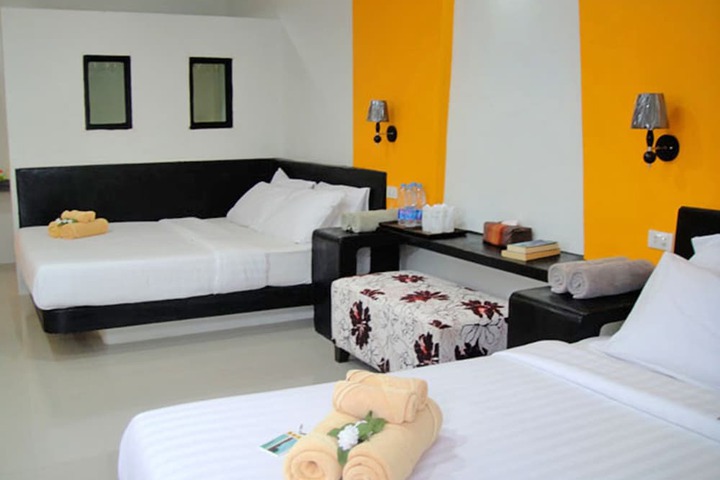 Room 5 of 48