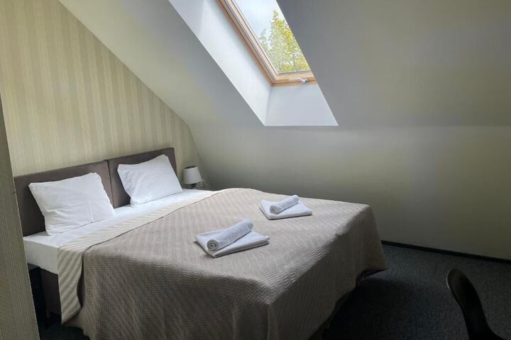 Room 25 of 113