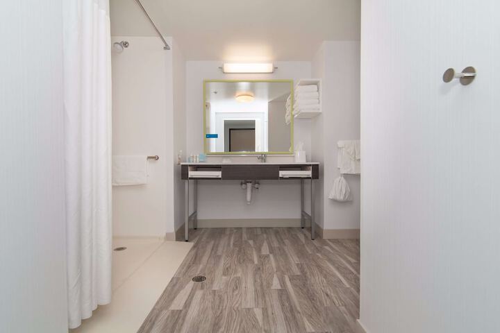 Bathroom shower