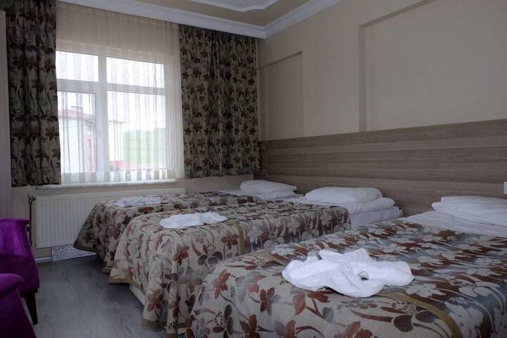 Room 6 of 26